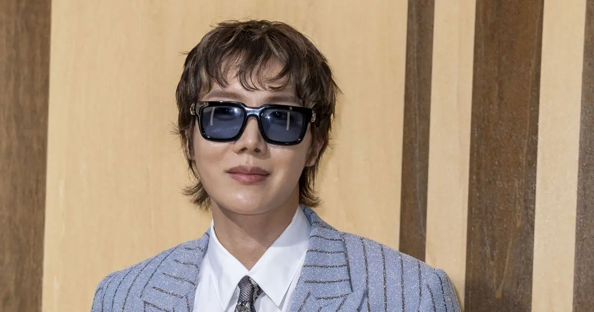 Nike fait appel à j-hope (BTS) pour une paire d'Air Force 1 absolument démente