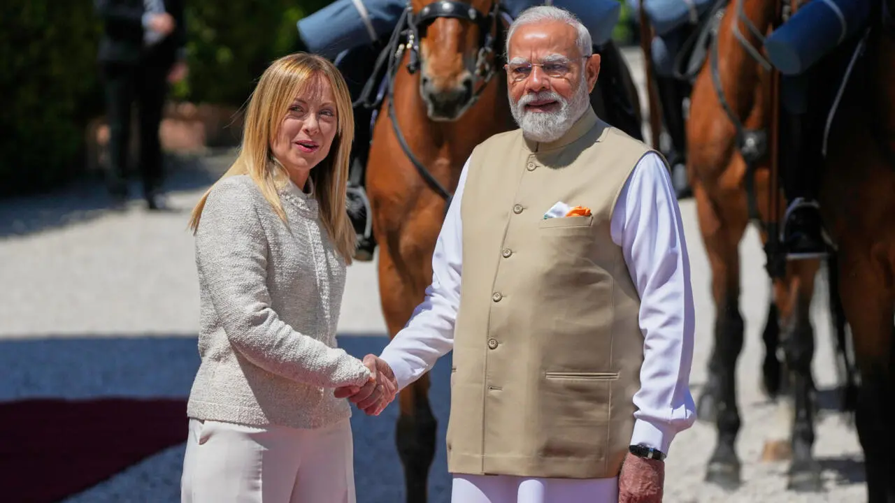 À Rome, Narendra Modi et Giorgia Meloni affichent leur complicité et une coopération renforcée